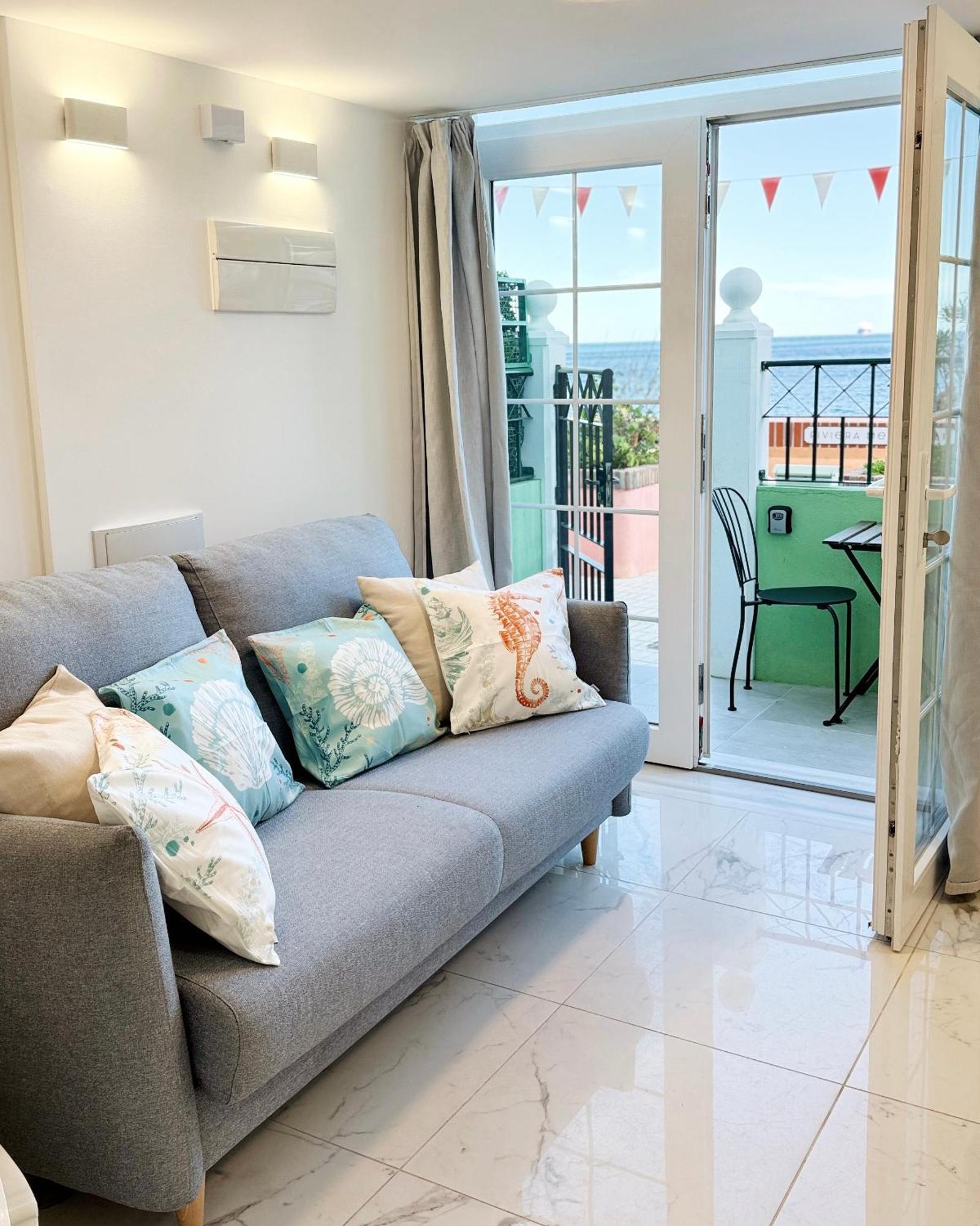 Unique Waterfront Duplex On The Mediterranean - Caleta, Catalan Bay Gibraltar Exterior photo